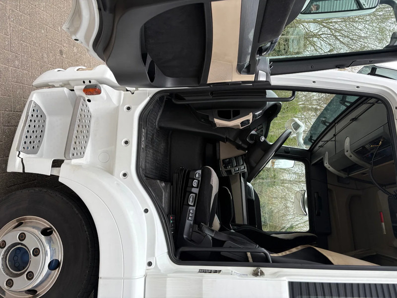 Kamion sa tovarnim sandukom MAN TGL 8.250 / OPEN LAADBAK / SLAAP CABINE / 6 CILINDER / AUTOMAAT / APK - TUV JANUARI 2026: slika 9