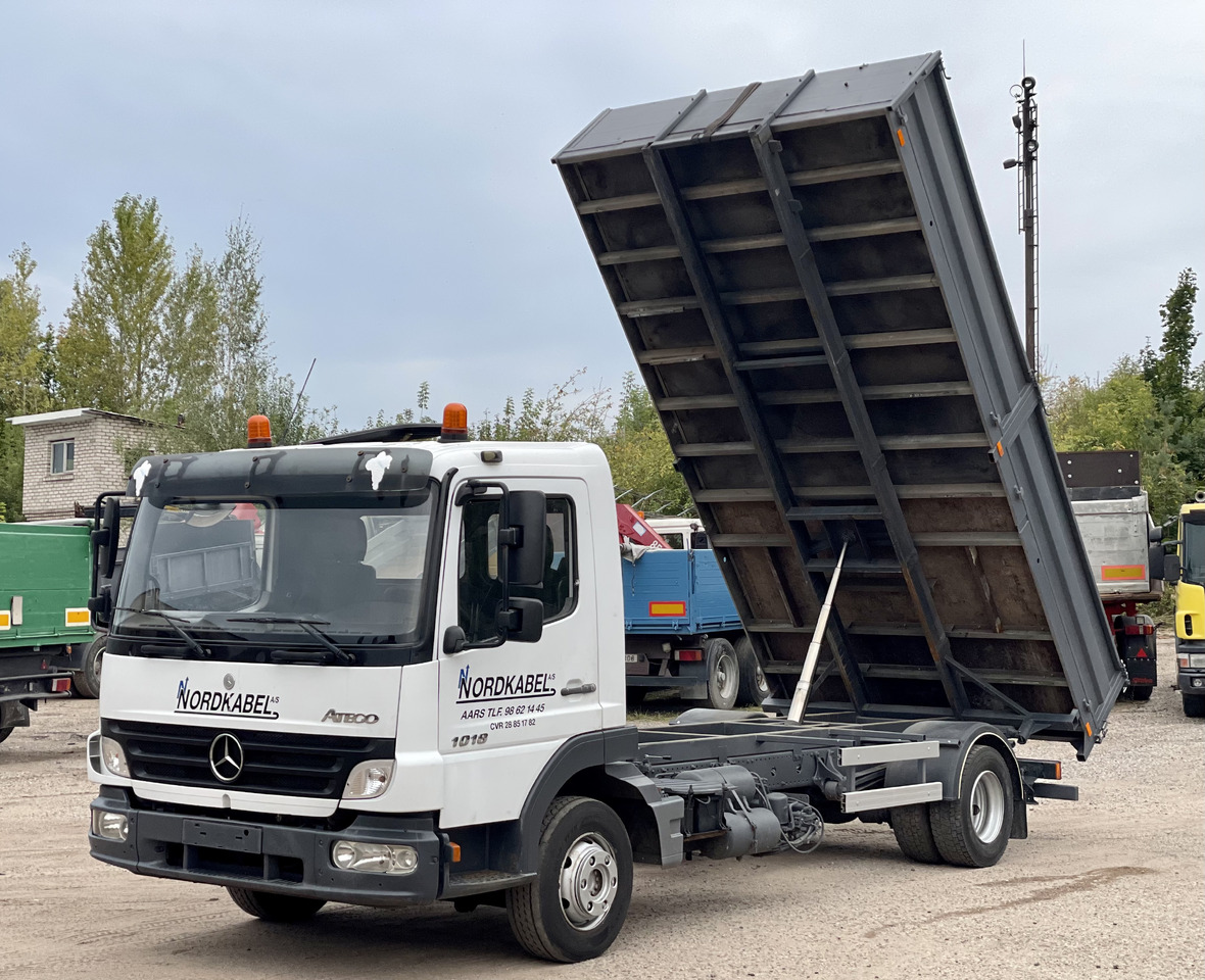 MERCEDES-BENZ ATEGO - Istovarivač: slika 1 MERCEDES-BENZ ATEGO - Istovarivač: slika 1