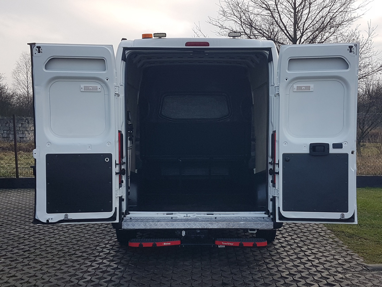 CITROEN JUMPER 6-OSÓB L3H2 DUCATO BOXER KLIMA BRYGADÓWKA DŁUGI WYSOKI - Furgon: slika 5 CITROEN JUMPER 6-OSÓB L3H2 DUCATO BOXER KLIMA BRYGADÓWKA DŁUGI WYSOKI - Furgon: slika 5