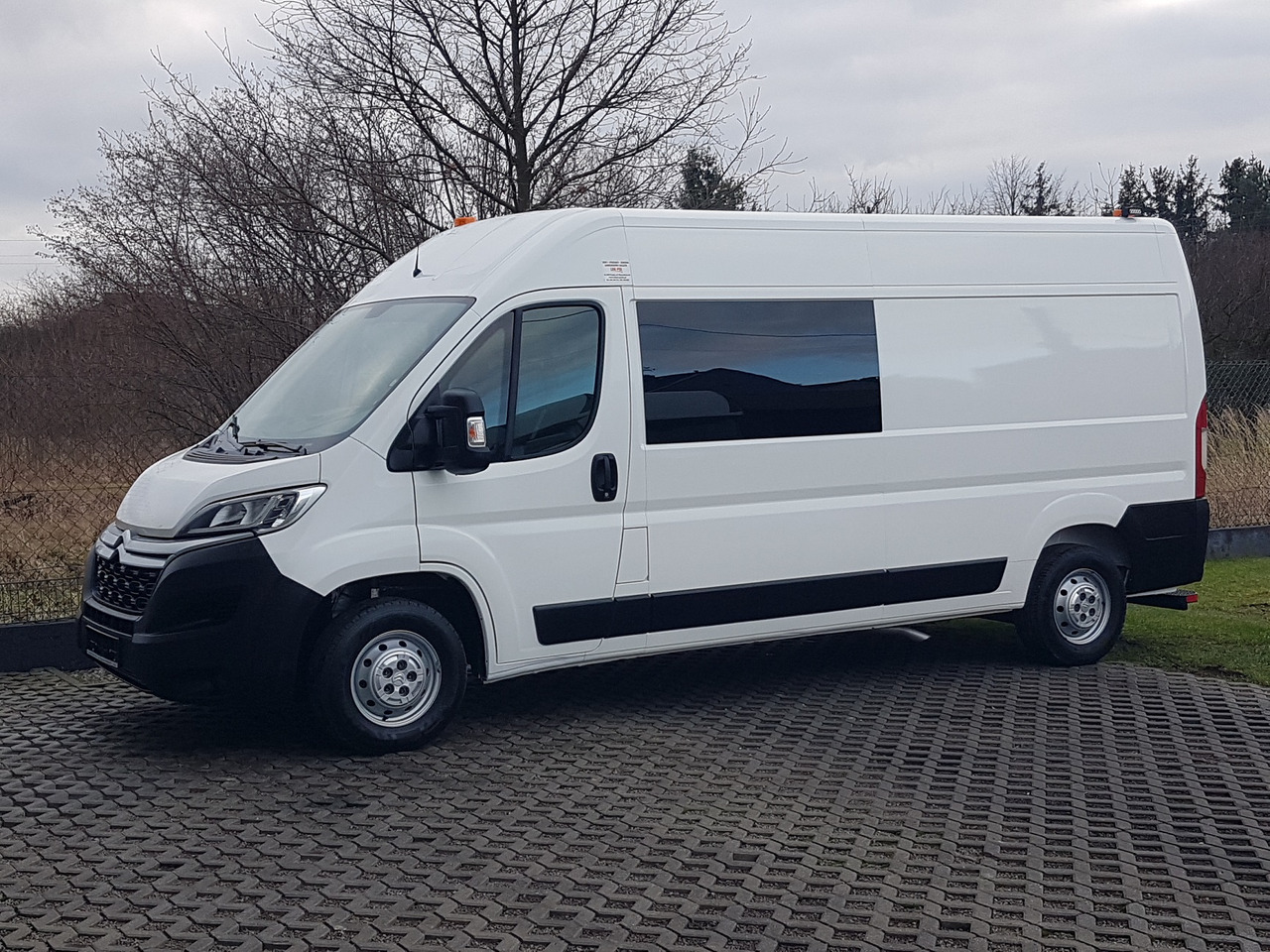 CITROEN JUMPER 6-OSÓB L3H2 DUCATO BOXER KLIMA BRYGADÓWKA DŁUGI WYSOKI - Furgon: slika 2 CITROEN JUMPER 6-OSÓB L3H2 DUCATO BOXER KLIMA BRYGADÓWKA DŁUGI WYSOKI - Furgon: slika 2