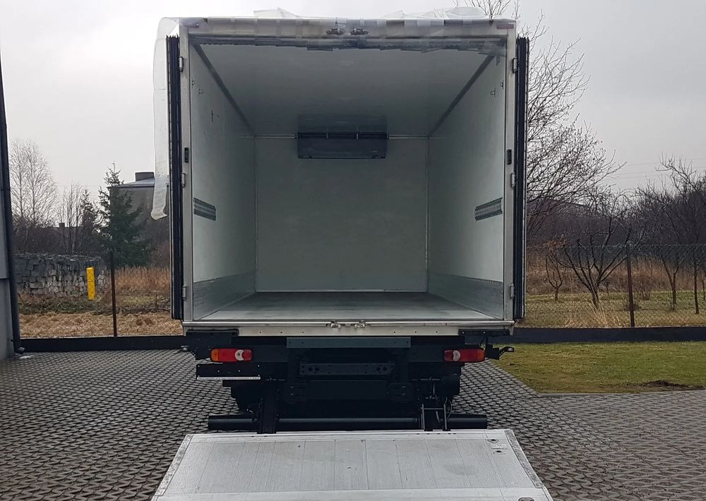 DAF LF 45.180 WINDA CHŁODNIA 15EP 6,20x2,45x2,19 KLIMA - Hladnjača: slika 5 DAF LF 45.180 WINDA CHŁODNIA 15EP 6,20x2,45x2,19 KLIMA - Hladnjača: slika 5