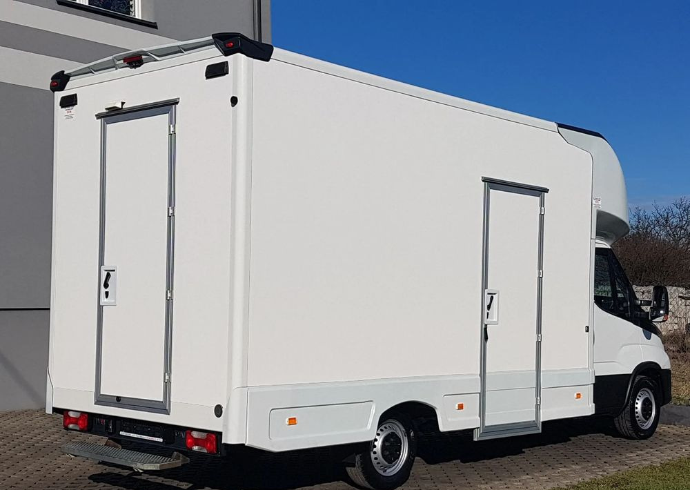 Iveco DAILY KONTENER NISKOPODŁOGOWY 4,43x2,23x2,42 SKLEP FOODTRUCK BAR KLIMA KONIOWÓZ KAMPER - Hrana kamion: slika 4 Iveco DAILY KONTENER NISKOPODŁOGOWY 4,43x2,23x2,42 SKLEP FOODTRUCK BAR KLIMA KONIOWÓZ KAMPER - Hrana kamion: slika 4