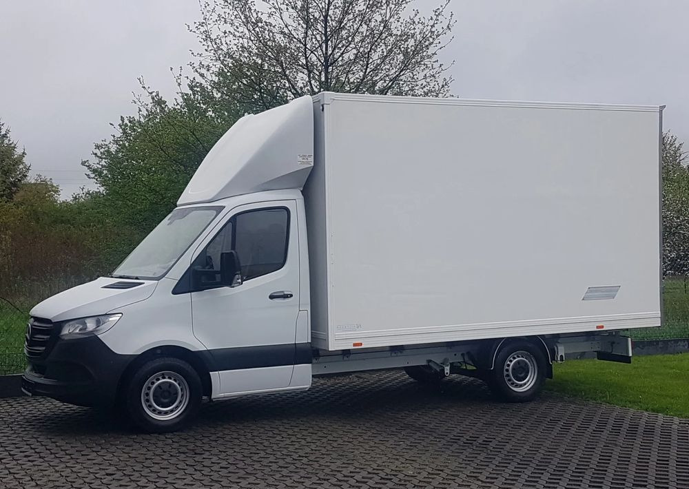 Mercedes-Benz Sprinter KONTENER 8EP 4,11x2,15x2,30 KLIMA 314 CDI MANUAL KRAJOWY AC - Dostavno vozilo sa zatvorenim sandukom: slika 2 Mercedes-Benz Sprinter KONTENER 8EP 4,11x2,15x2,30 KLIMA 314 CDI MANUAL KRAJOWY AC - Dostavno vozilo sa zatvorenim sandukom: slika 2