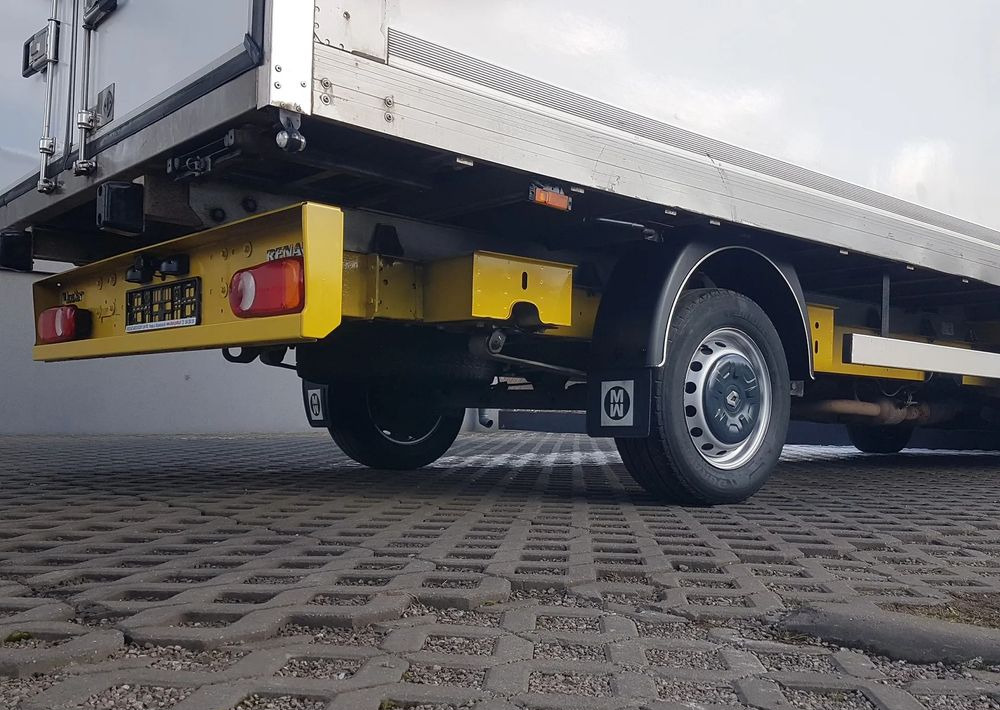 Dostavno vozilo sa zatvorenim sandukom Renault MASTER KONTENER 8EP 4,21x2,23x2,22 KLIMA KRAJOWY MANUAL 6-BIEGÓW: slika 18