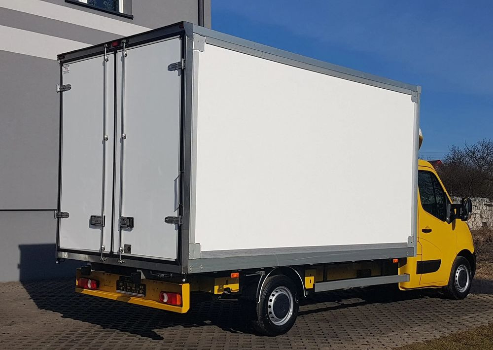 Renault MASTER KONTENER 8EP 4,21x2,23x2,22 KLIMA KRAJOWY MANUAL 6-BIEGÓW - Dostavno vozilo sa zatvorenim sandukom: slika 4 Renault MASTER KONTENER 8EP 4,21x2,23x2,22 KLIMA KRAJOWY MANUAL 6-BIEGÓW - Dostavno vozilo sa zatvorenim sandukom: slika 4