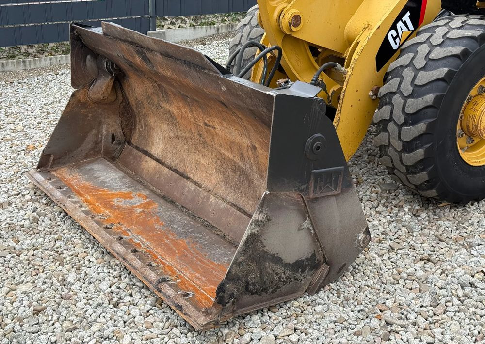 Caterpillar * CAT 907 H * Ładowarka * Sprowadzona * Bardzo Dobry Stan - Utovarivač točkaš: slika 2 Caterpillar * CAT 907 H * Ładowarka * Sprowadzona * Bardzo Dobry Stan - Utovarivač točkaš: slika 2