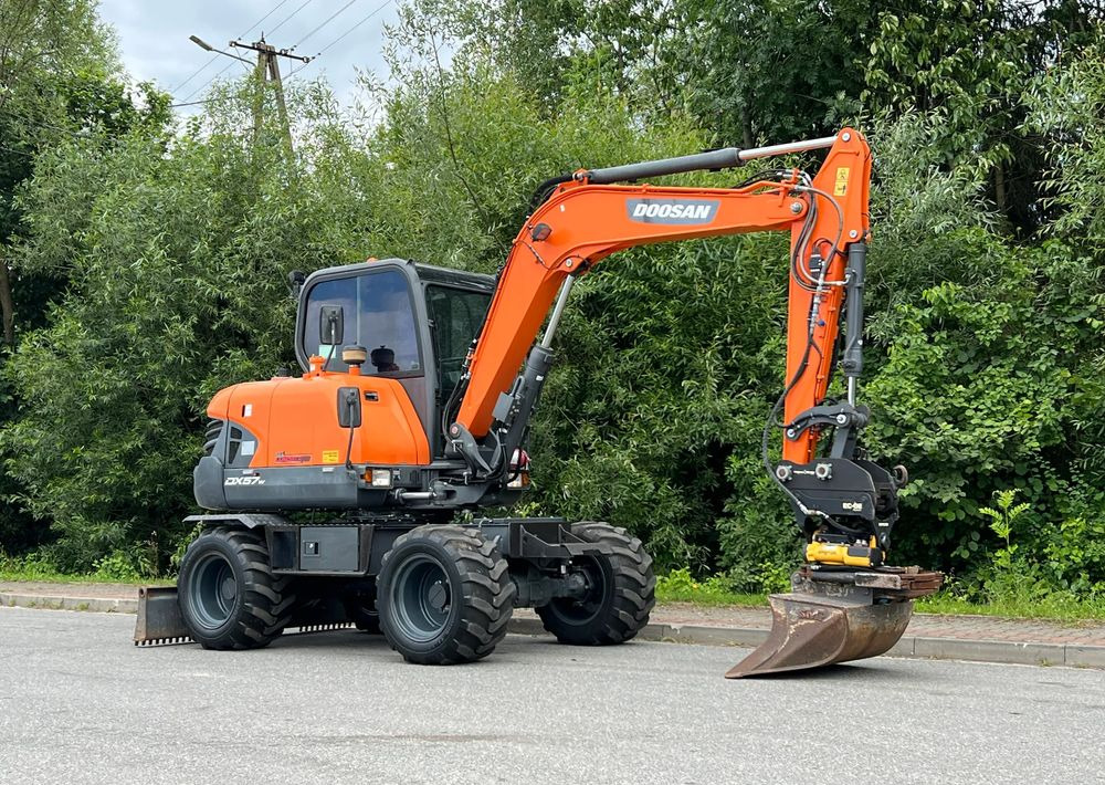 Doosan DOOSAN DX57W *ROTOTILT* 2200 Motogodzin JAK NOWA KOPARKA KOŁOWA STAN PERFEKCYJNY SPROWADZONA - Bager točkaš: slika 2 Doosan DOOSAN DX57W *ROTOTILT* 2200 Motogodzin JAK NOWA KOPARKA KOŁOWA STAN PERFEKCYJNY SPROWADZONA - Bager točkaš: slika 2