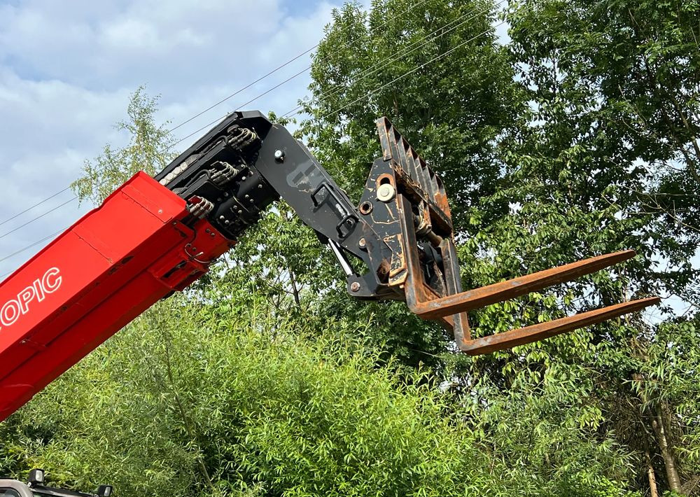 Manitou ŁADOWARKA TELESKOPOWA MANITOU MRT 2150 STAN IDEALNY - Teleskopski upravljač: slika 3 Manitou ŁADOWARKA TELESKOPOWA MANITOU MRT 2150 STAN IDEALNY - Teleskopski upravljač: slika 3