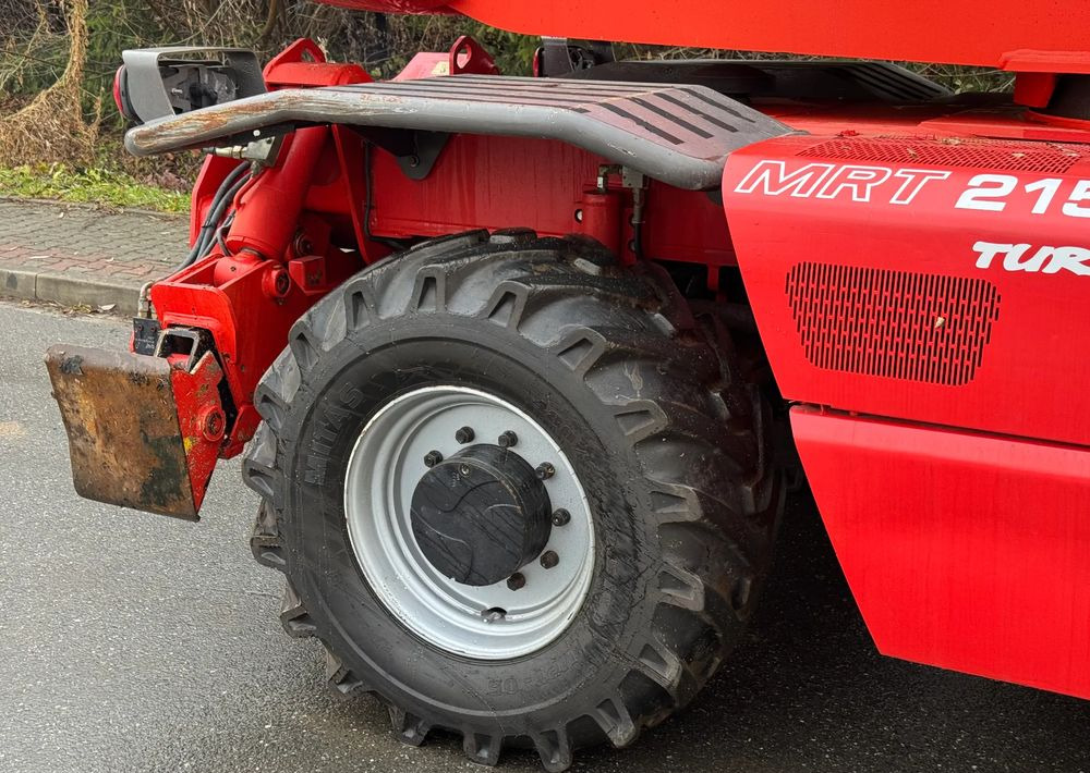 Manitou ŁADOWARKA TELESKOPOWA MANITOU MRT 2150 STAN IDEALNY Manitou ŁADOWARKA TELESKOPOWA MANITOU MRT 2150 STAN IDEALNY: slika 8 Manitou ŁADOWARKA TELESKOPOWA MANITOU MRT 2150 STAN IDEALNY Manitou ŁADOWARKA TELESKOPOWA MANITOU MRT 2150 STAN IDEALNY: slika 8