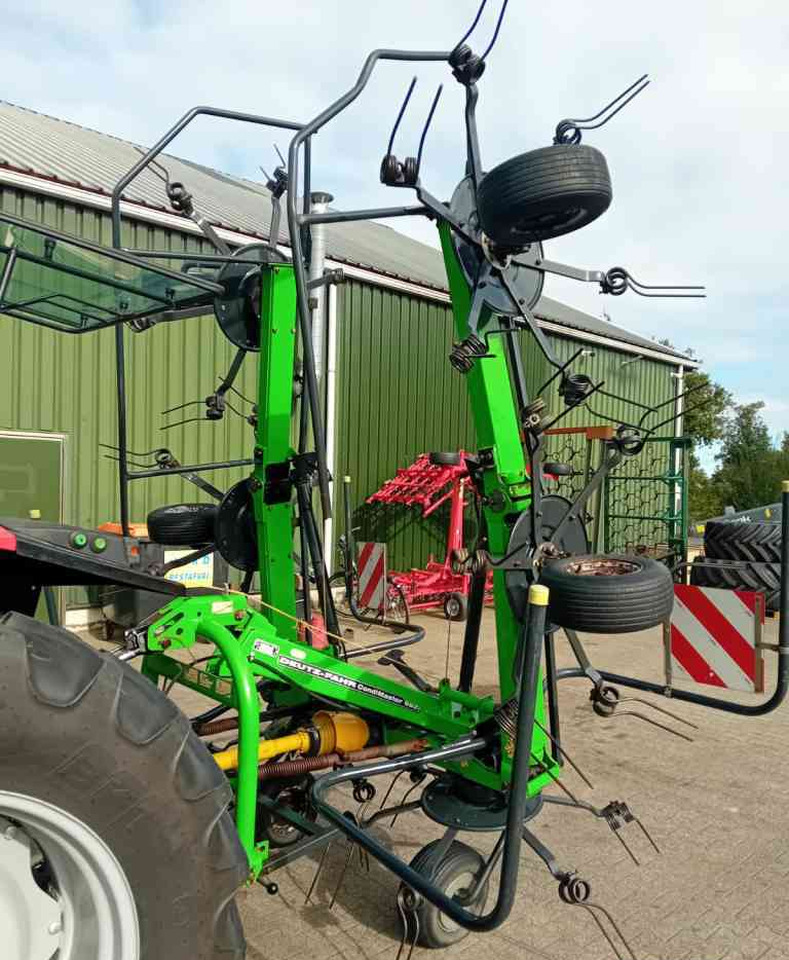 Deutz-Fahr Condimaster 6821 schudder weidebouwmachines - Prevrtač/ Grabuljač: slika 1 Deutz-Fahr Condimaster 6821 schudder weidebouwmachines - Prevrtač/ Grabuljač: slika 1