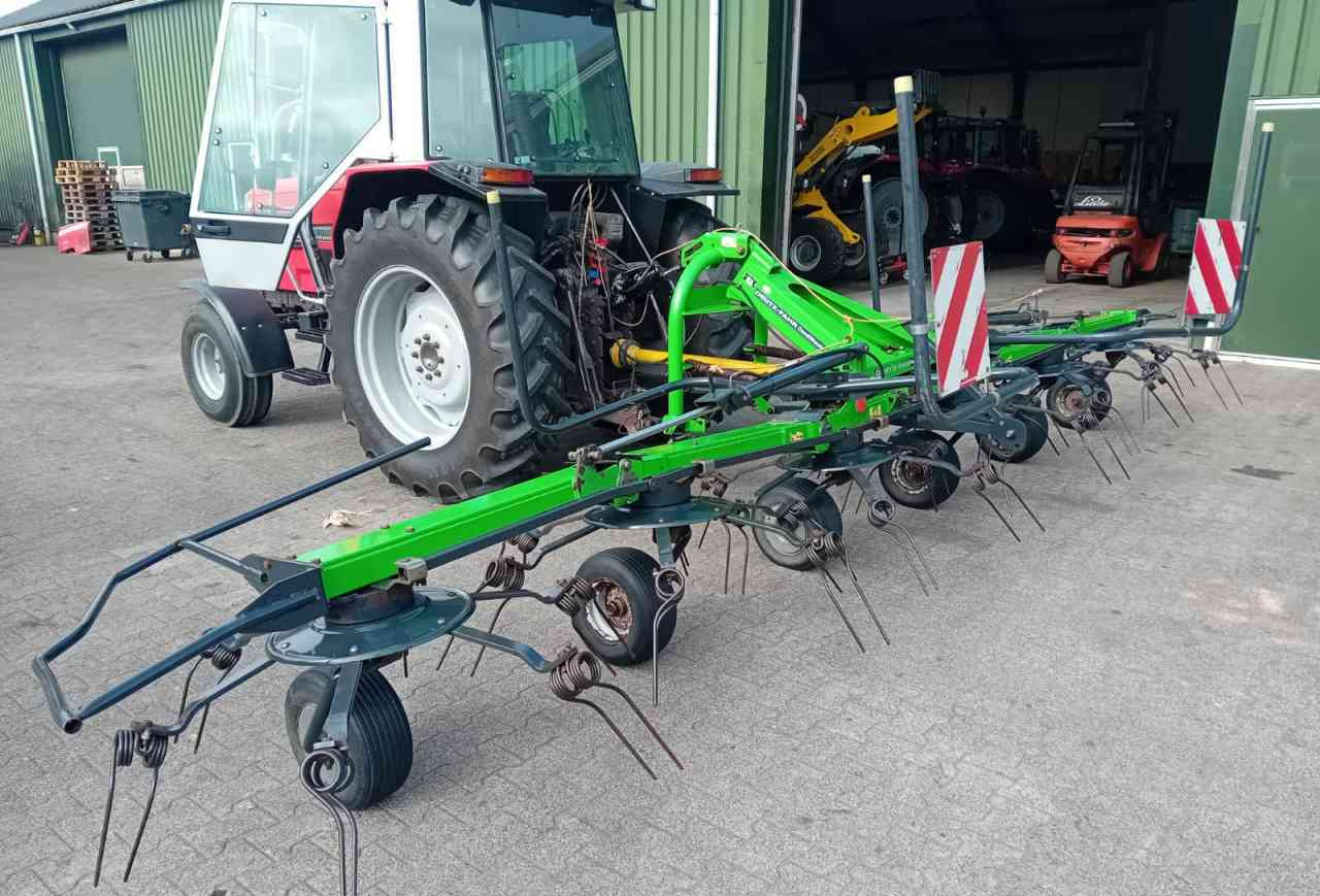 Deutz-Fahr Condimaster 6821 schudder weidebouwmachines - Prevrtač/ Grabuljač: slika 4 Deutz-Fahr Condimaster 6821 schudder weidebouwmachines - Prevrtač/ Grabuljač: slika 4