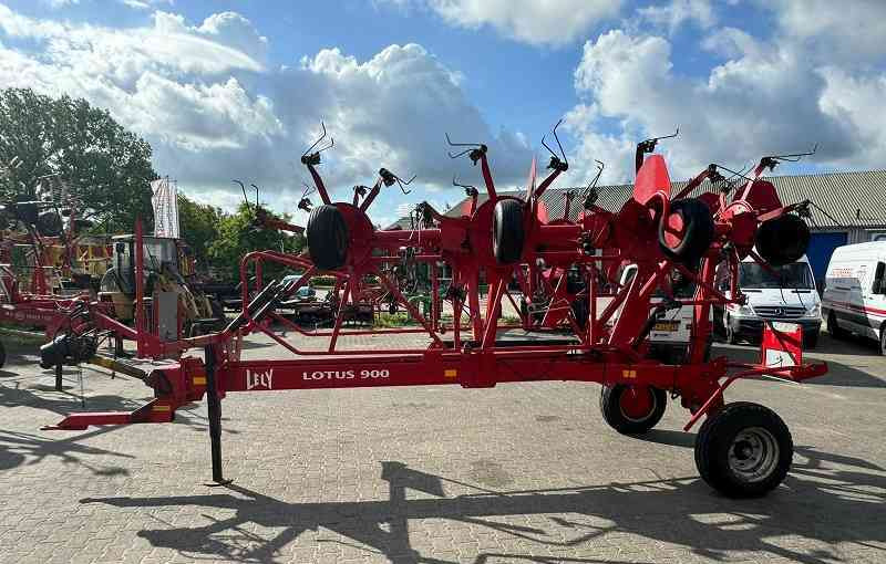 Lely Lotus 900 - Prevrtač/ Grabuljač: slika 1 Lely Lotus 900 - Prevrtač/ Grabuljač: slika 1