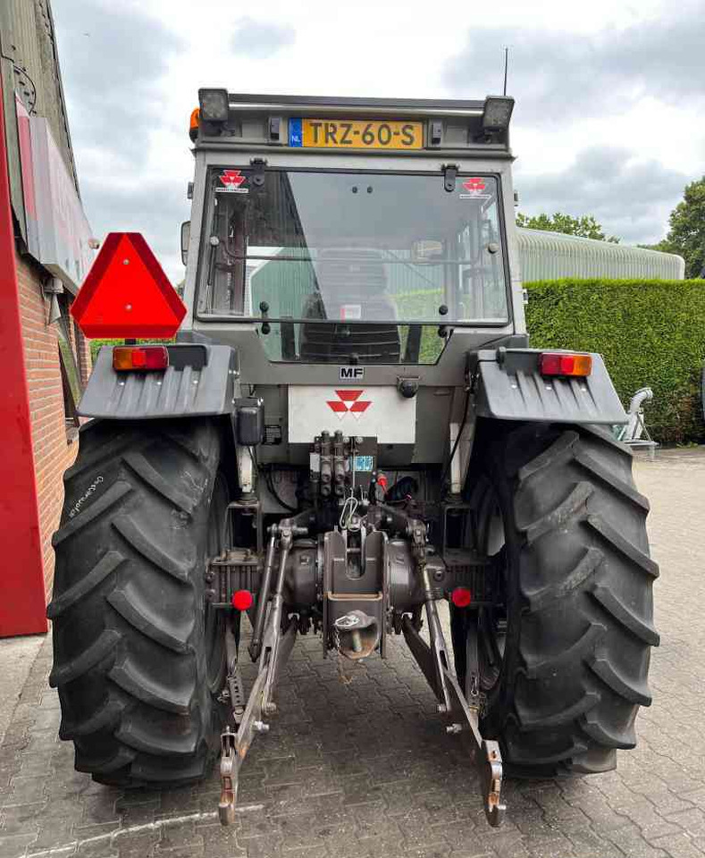 Massey Ferguson 390 2WD Tractoren - Traktor: slika 5 Massey Ferguson 390 2WD Tractoren - Traktor: slika 5