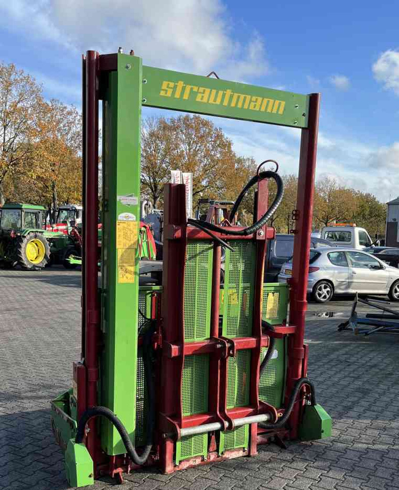 Strautmann Hydrofox HQ plus 2800 Kuilsnijder voermachines - Oprema za silose: slika 4 Strautmann Hydrofox HQ plus 2800 Kuilsnijder voermachines - Oprema za silose: slika 4