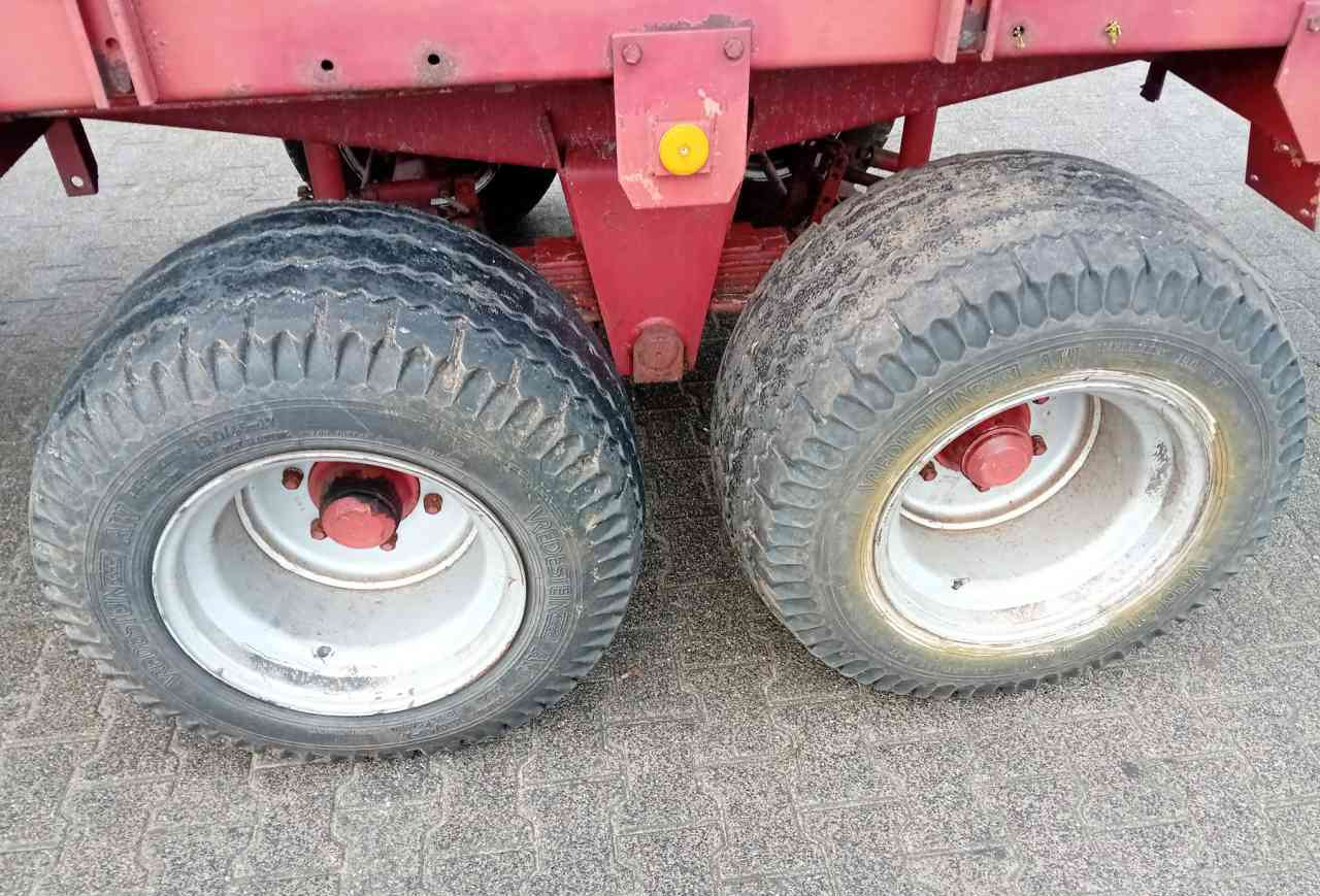 Strautmann Vitesse 230E opraapwagen, ladewagen, weidebouwmachines - Prikolica sa automatskim punjenjem: slika 4 Strautmann Vitesse 230E opraapwagen, ladewagen, weidebouwmachines - Prikolica sa automatskim punjenjem: slika 4