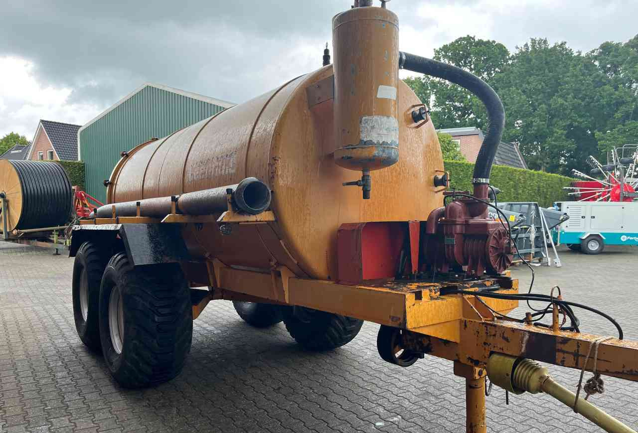 Veenhuis 8000 liter tank mestverwerking tank watertank - Cisterna za osoku: slika 4 Veenhuis 8000 liter tank mestverwerking tank watertank - Cisterna za osoku: slika 4