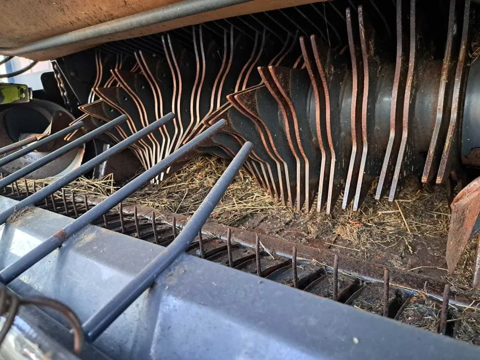 Claas Variant 385 Roto Cut - Balirka za okrugle bale: slika 4 Claas Variant 385 Roto Cut - Balirka za okrugle bale: slika 4