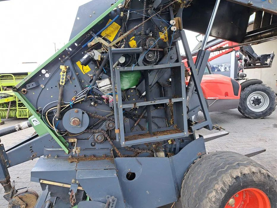Fendt 2600 Vicon 1901 - Balirka za okrugle bale: slika 4 Fendt 2600 Vicon 1901 - Balirka za okrugle bale: slika 4