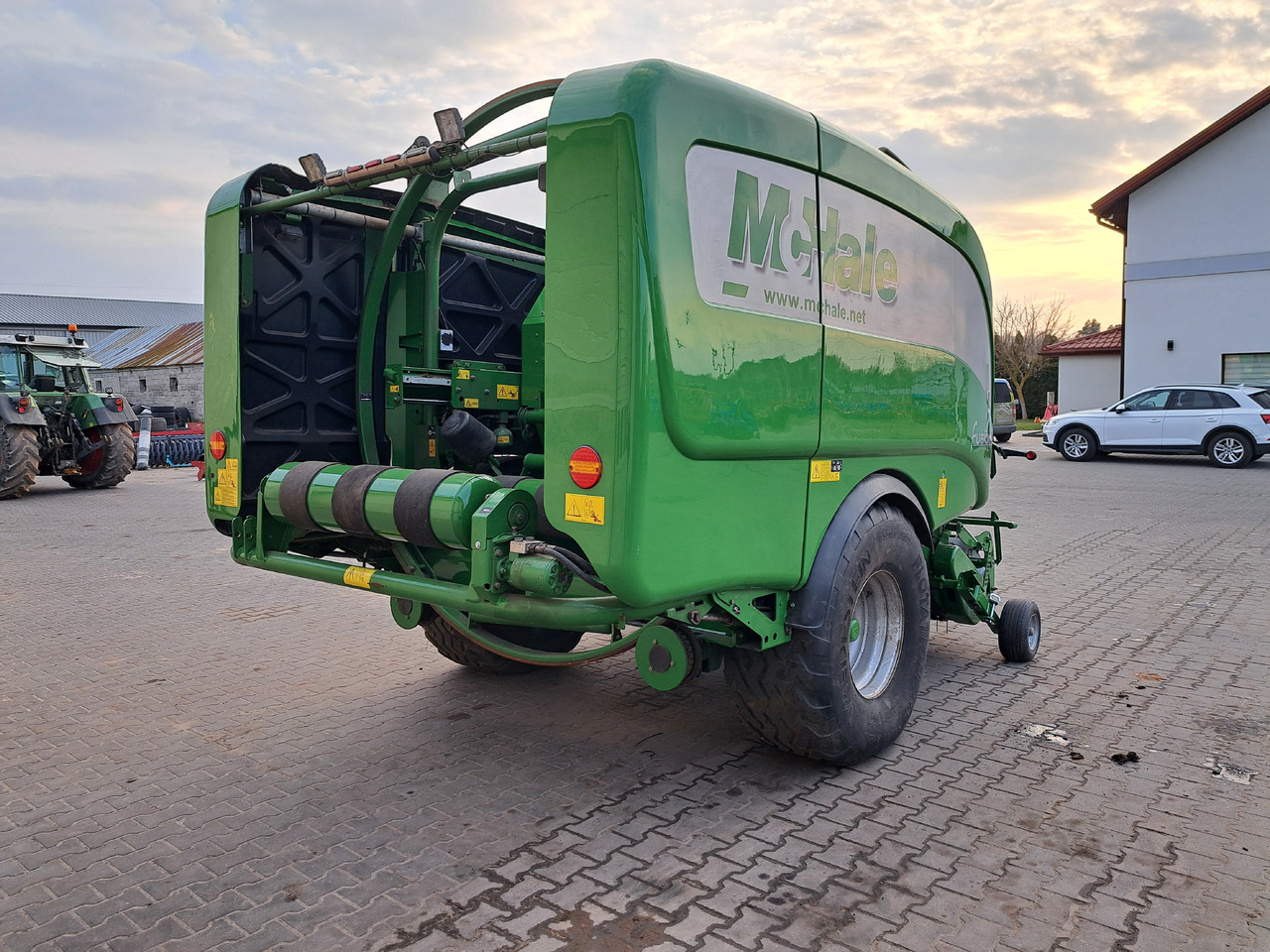 McHALE Fusion 3 - Balirka za okrugle bale: slika 3 McHALE Fusion 3 - Balirka za okrugle bale: slika 3