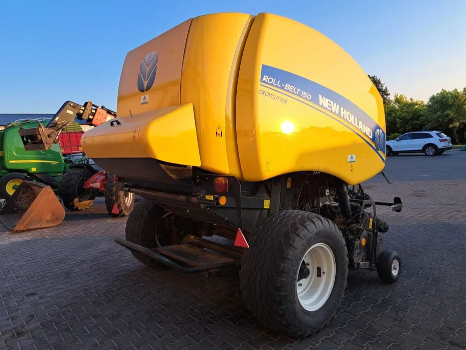 New Holland ROLL-BELT 150 cropcutter - Balirka za okrugle bale: slika 3 New Holland ROLL-BELT 150 cropcutter - Balirka za okrugle bale: slika 3