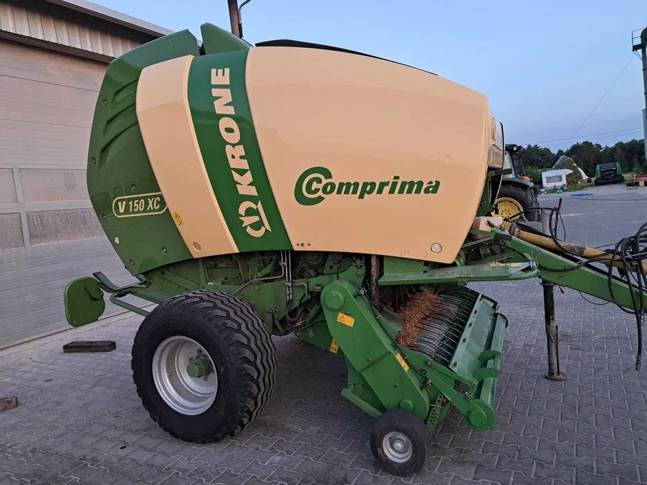 Prasa rolująca Krone Comprima 150XC - Balirka za okrugle bale: slika 2 Prasa rolująca Krone Comprima 150XC - Balirka za okrugle bale: slika 2