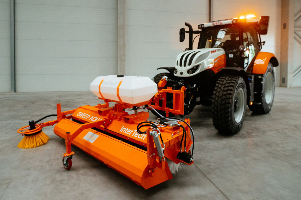 Zamiatarka Sweep - Metle za Traktor: slika 1 Zamiatarka Sweep - Metle za Traktor: slika 1