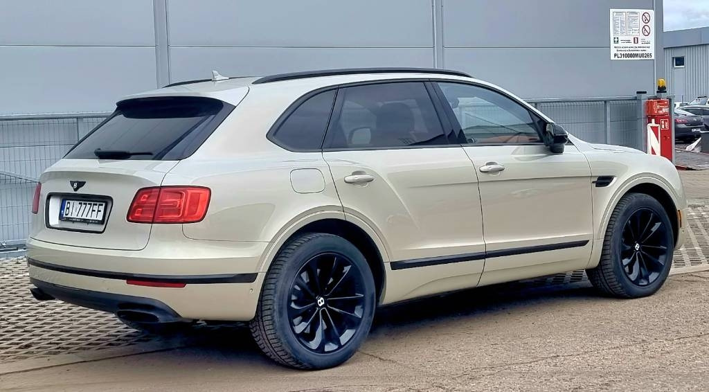 Bentley BENTAYGA 6.0 W12 - Automobil: slika 5 Bentley BENTAYGA 6.0 W12 - Automobil: slika 5