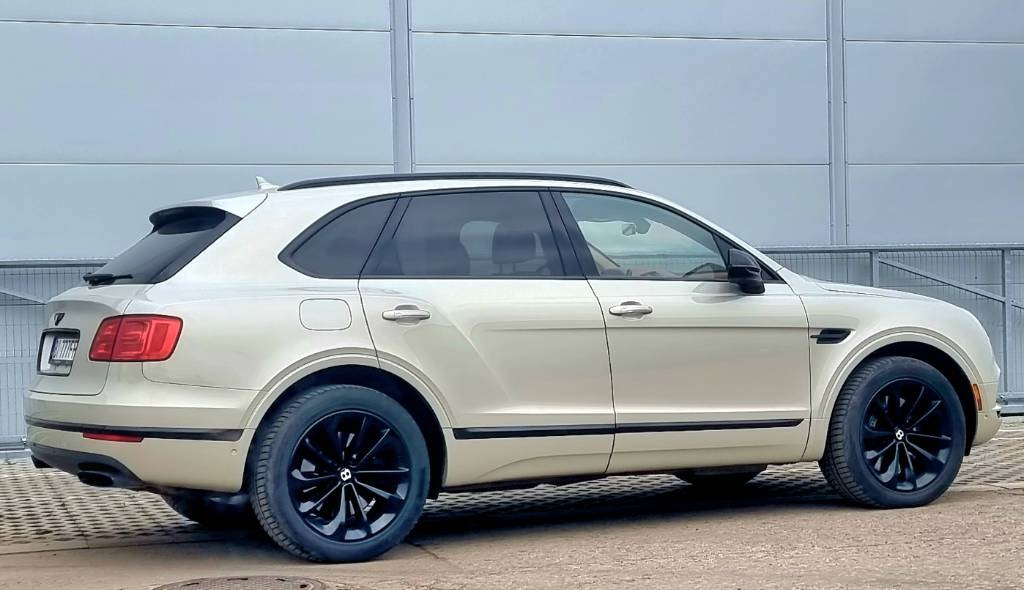 Bentley BENTAYGA 6.0 W12 - Automobil: slika 4 Bentley BENTAYGA 6.0 W12 - Automobil: slika 4