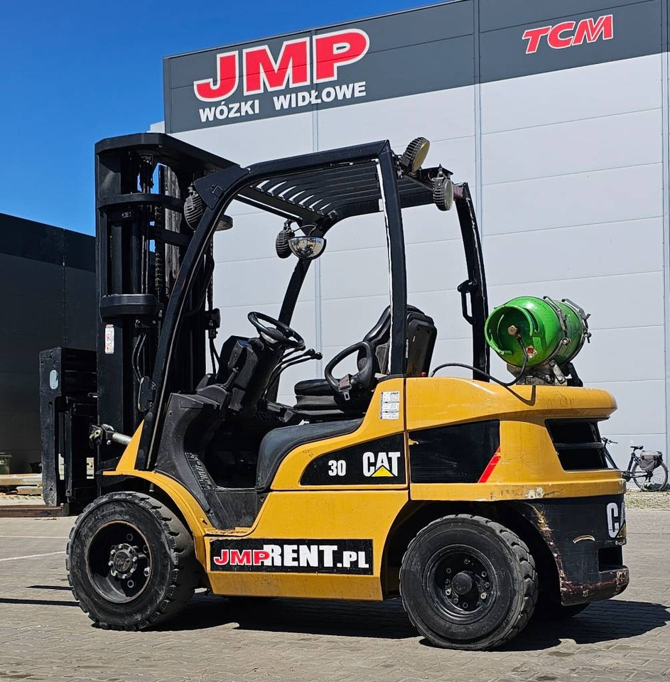 CAT GP 30 N - Gasni viljuškar: slika 4 CAT GP 30 N - Gasni viljuškar: slika 4