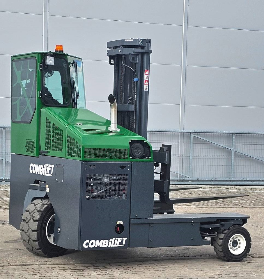 Combilift C 4000 D MK4 150 hrs RENTED - Viljuškar sa 4 strane: slika 3 Combilift C 4000 D MK4 150 hrs RENTED - Viljuškar sa 4 strane: slika 3