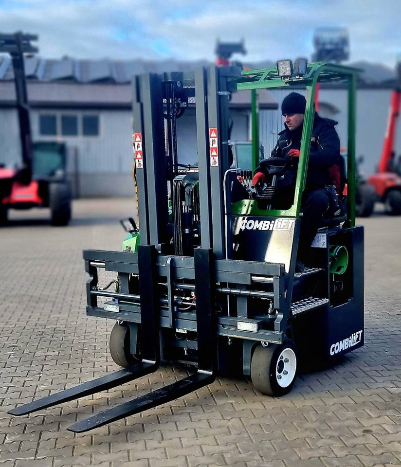 Combilift CB 2500 LPG NEW 2023 - SALE ! - Viljuškar sa 4 strane: slika 2 Combilift CB 2500 LPG NEW 2023 - SALE ! - Viljuškar sa 4 strane: slika 2
