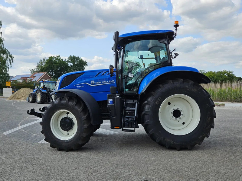 New Holland T7.210 Range command 50 km/h - Traktor: slika 4 New Holland T7.210 Range command 50 km/h - Traktor: slika 4