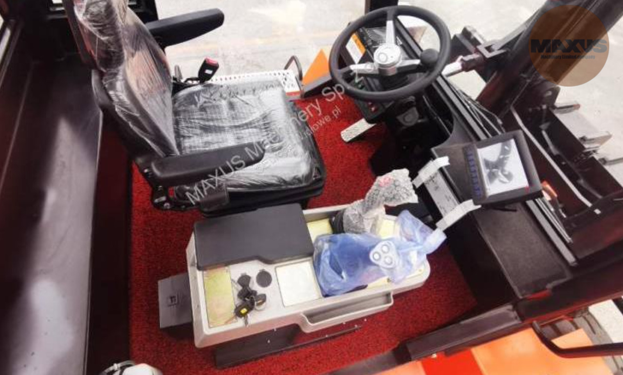 Maxus MAXUS 15-TON Gabelstapler - Dizel viljuškar: slika 5 Maxus MAXUS 15-TON Gabelstapler - Dizel viljuškar: slika 5
