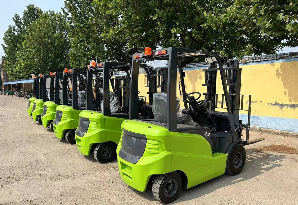 NEW MAXUS 2500 kg Electric Forklift Warranty up to 10 YEARS НОВИЙ Електричний MAXUS Візок для вантажів 2500 кг Гарантія до 10 РОКІВ NOWY Elektryczny MAXUS widłowy 2500 kg Gwarancja do 10 LAT - Električni viljuškar: slika 3 NEW MAXUS 2500 kg Electric Forklift Warranty up to 10 YEARS НОВИЙ Електричний MAXUS Візок для вантажів 2500 кг Гарантія до 10 РОКІВ NOWY Elektryczny MAXUS widłowy 2500 kg Gwarancja do 10 LAT - Električni viljuškar: slika 3
