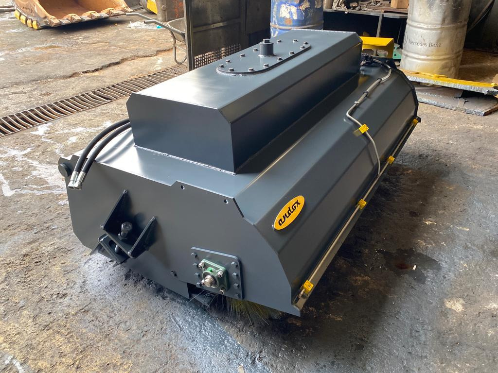 Bobcat - Metle za Korisno/ Posebno vozilo: slika 1 Bobcat - Metle za Korisno/ Posebno vozilo: slika 1