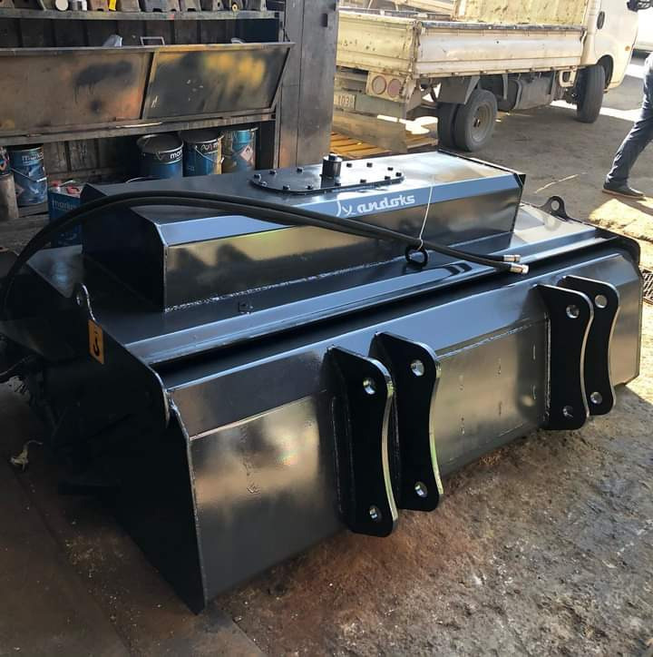 Bobcat - Metle za Korisno/ Posebno vozilo: slika 4 Bobcat - Metle za Korisno/ Posebno vozilo: slika 4