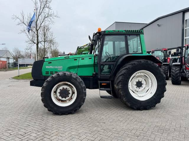 Valtra 8350 Hitech - Traktor: slika 1 Valtra 8350 Hitech - Traktor: slika 1