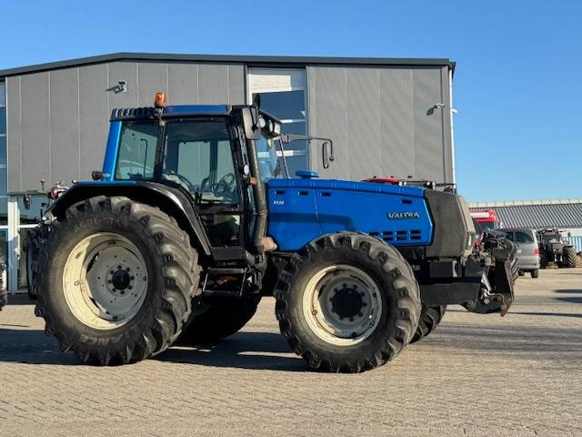 Valtra 8550 Hitech! - Traktor: slika 4 Valtra 8550 Hitech! - Traktor: slika 4