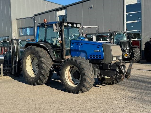 Valtra 8550 Hitech! - Traktor: slika 2 Valtra 8550 Hitech! - Traktor: slika 2