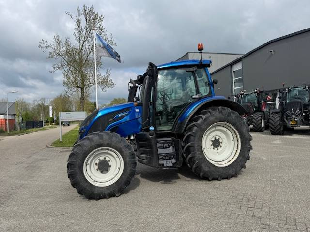 Valtra N134 Versu Smart Touch, GPS - Traktor: slika 2 Valtra N134 Versu Smart Touch, GPS - Traktor: slika 2