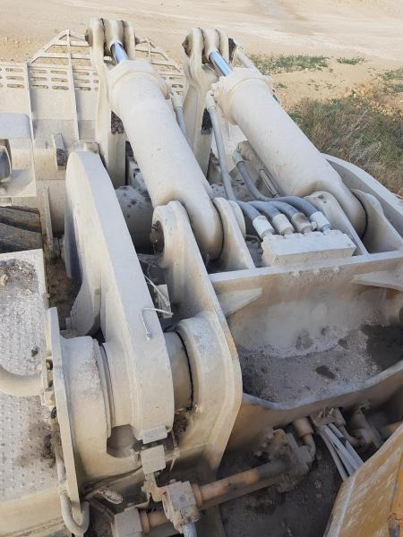 Utovarivač točkaš Caterpillar 992D: slika 13