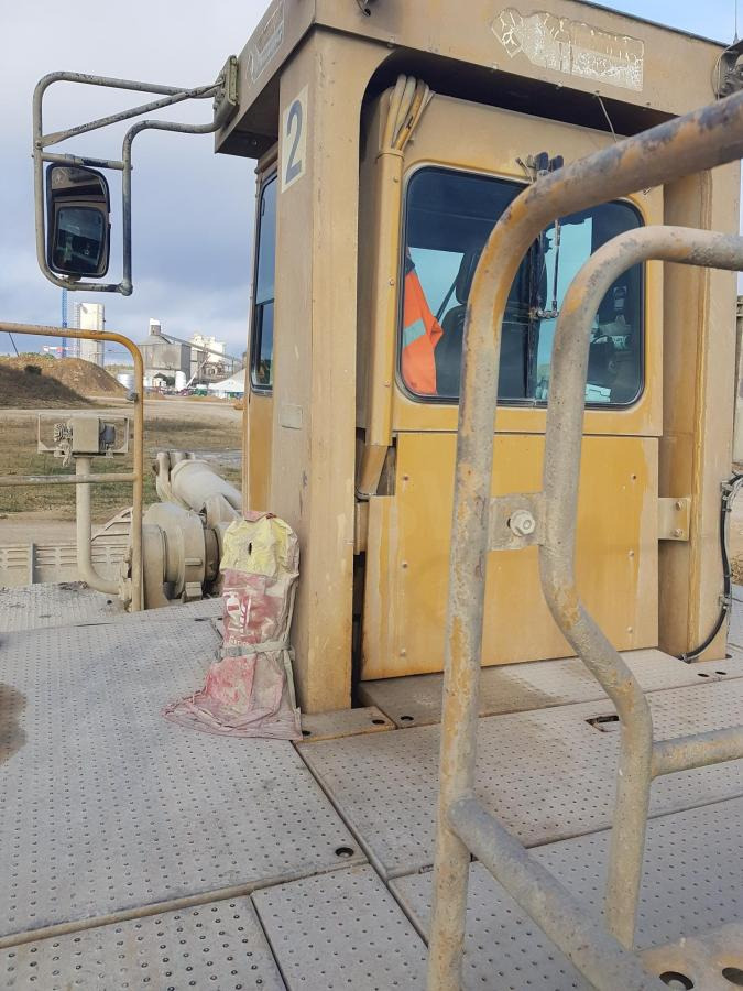 Utovarivač točkaš Caterpillar 992D: slika 16