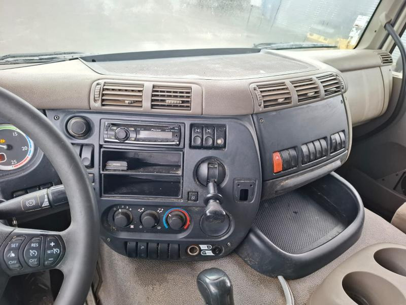 Kamion cisterna za prevoz hrane DAF 85 .410: slika 11