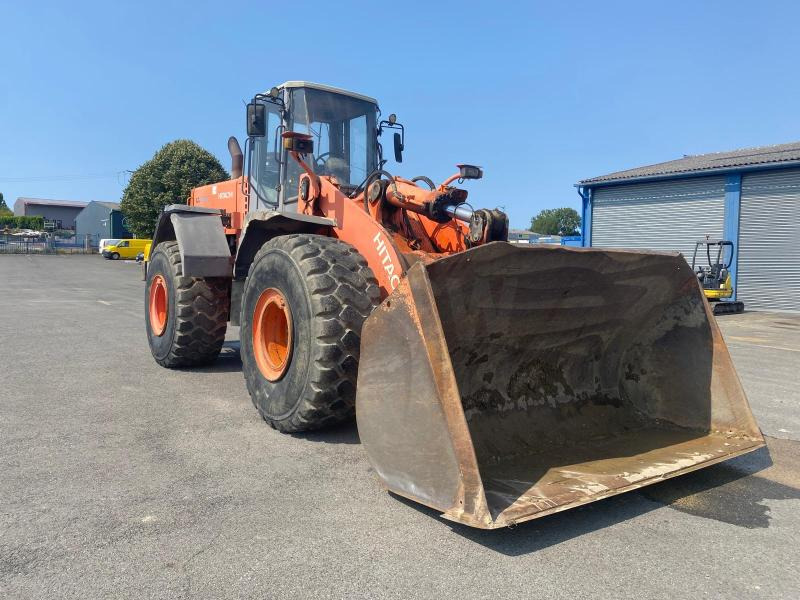 Hitachi LX290 - Utovarivač točkaš: slika 1 Hitachi LX290 - Utovarivač točkaš: slika 1