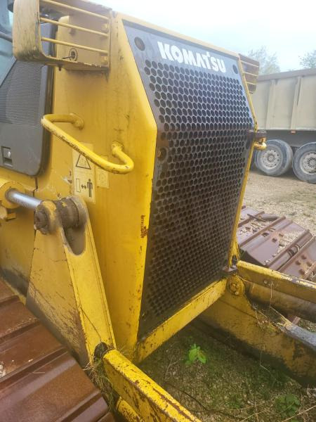 Buldožer Komatsu D61PX-15: slika 9