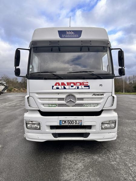 Mercedes Axor - Kamion sa golom šasijom i zatvorenom kabinom: slika 3 Mercedes Axor - Kamion sa golom šasijom i zatvorenom kabinom: slika 3
