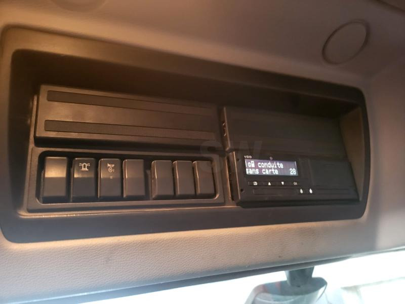 Istovarivač, Kamion sa dizalicom Renault 370.32 DXI: slika 20
