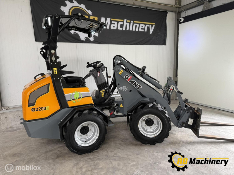 Giant G2200E - Utovarivač točkaš: slika 4 Giant G2200E - Utovarivač točkaš: slika 4