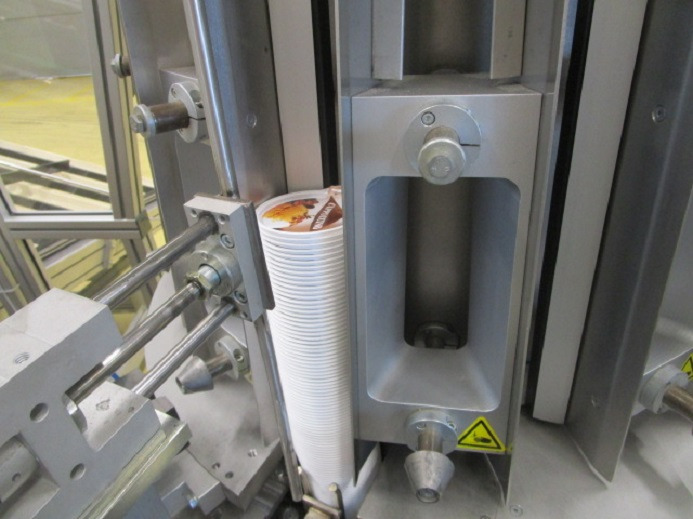 DECKEL ETIKETTIER ANLAGE SCHLEUTER GU 2 DU (RUNDLÄUFER) MIT LÖFFELEINLEGESTATION RNA SRC-N-630-1R - Industrijska oprema: slika 5 DECKEL ETIKETTIER ANLAGE SCHLEUTER GU 2 DU (RUNDLÄUFER) MIT LÖFFELEINLEGESTATION RNA SRC-N-630-1R - Industrijska oprema: slika 5