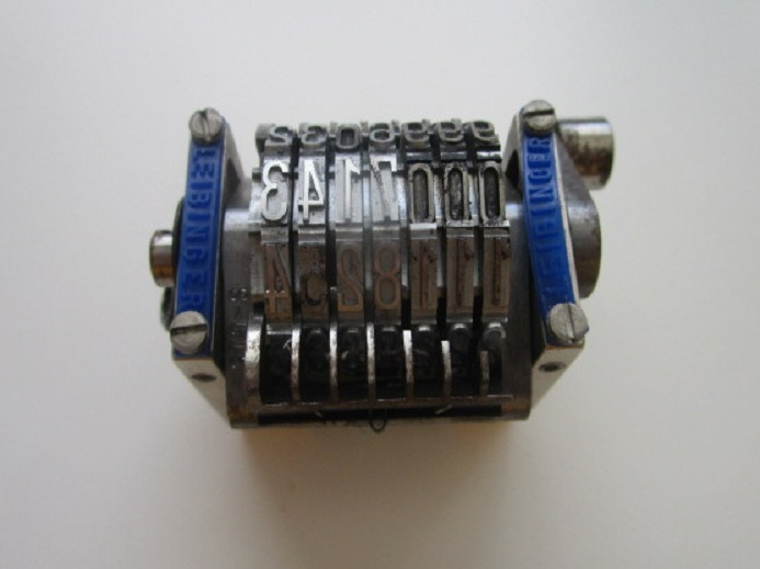 1xNUMMERATOREN GERADE, VORWÄRTS, GROSS - Rezervni deo za Štamparska mašina: slika 1 1xNUMMERATOREN GERADE, VORWÄRTS, GROSS - Rezervni deo za Štamparska mašina: slika 1